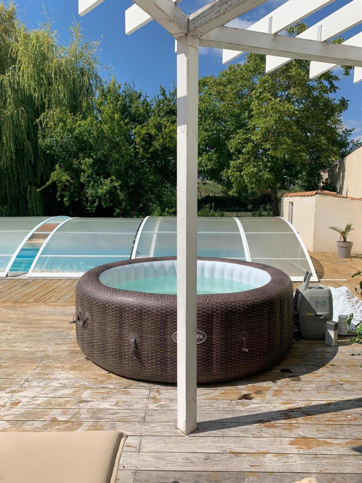 Maison Piscine A 3' De La Mer. Yves Zimmer foto